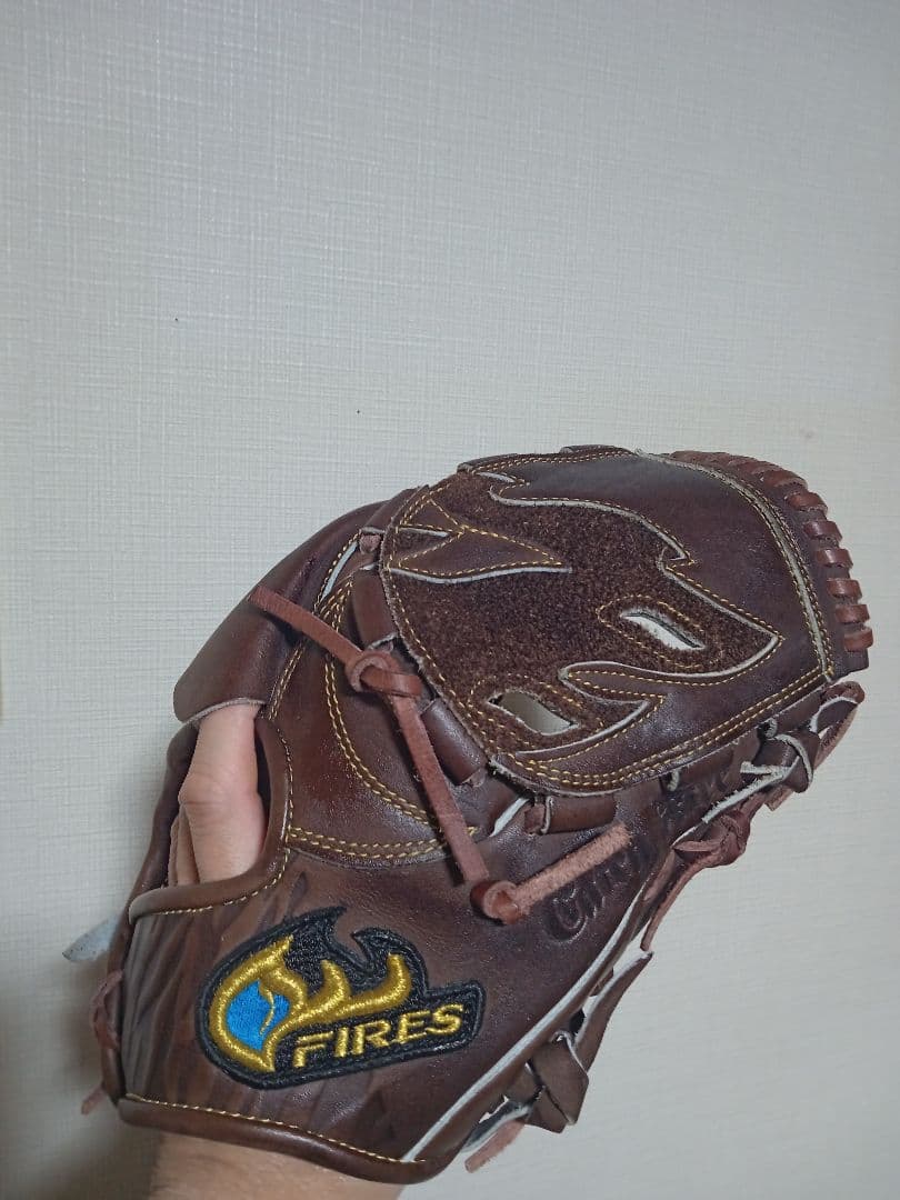 Fires 軟式グローブ ブラウン　大人用 投手グローブ