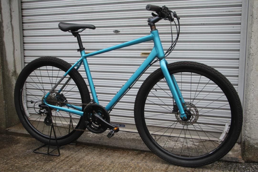 引き取り限定♪ジャイアント♪グラビエ♪ブロックタイヤでオフロードも走れます♪