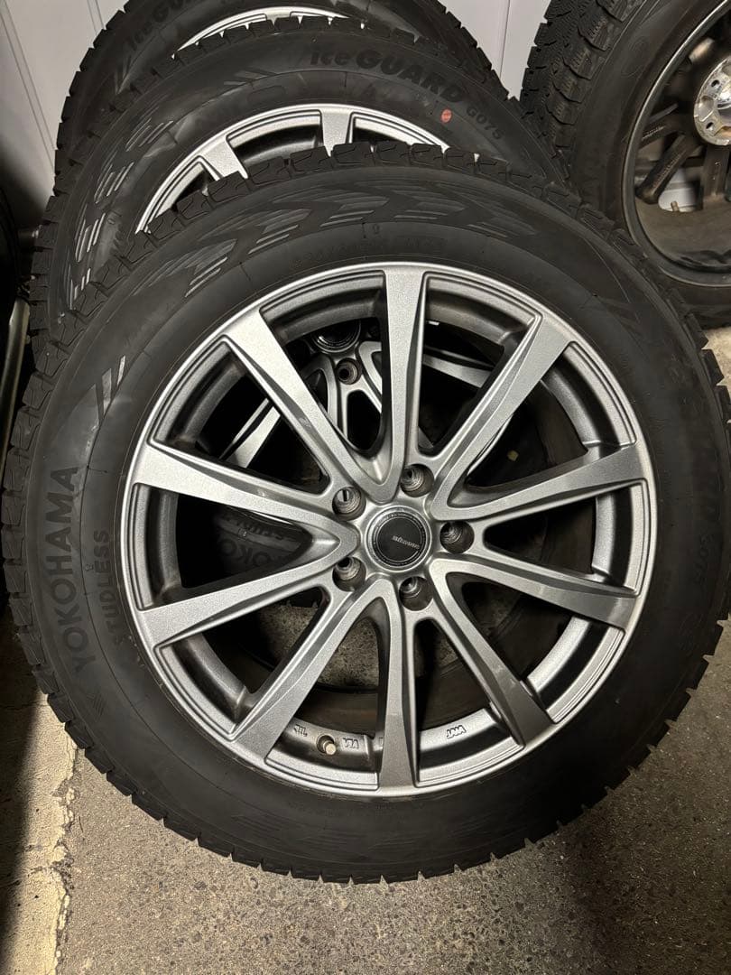 18インチ　スタッドレス　タイヤ　アルミ225/60R18 ハリアー80