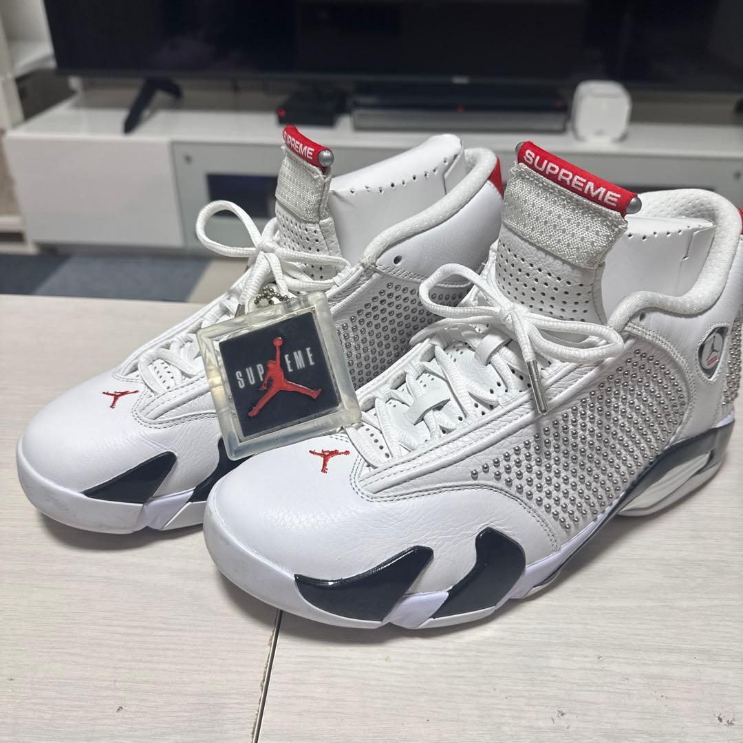 エアジョーダン14 supreme 白色　スニーカー　靴