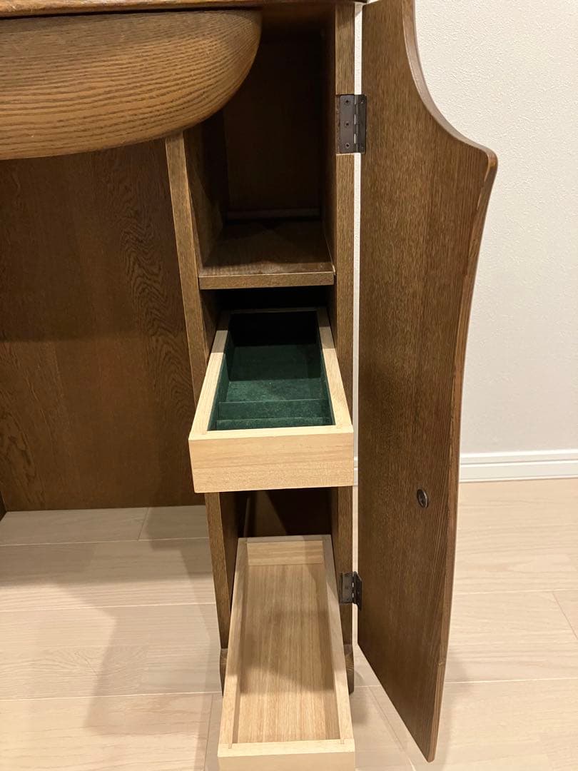 鏡台　ドレッサーランプ付き