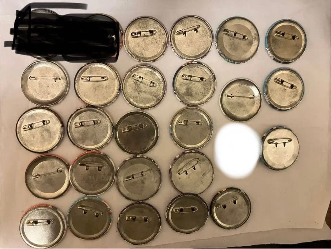 キャラクター缶バッジセット 30個いれいす　りうら　ほとけ　初兎