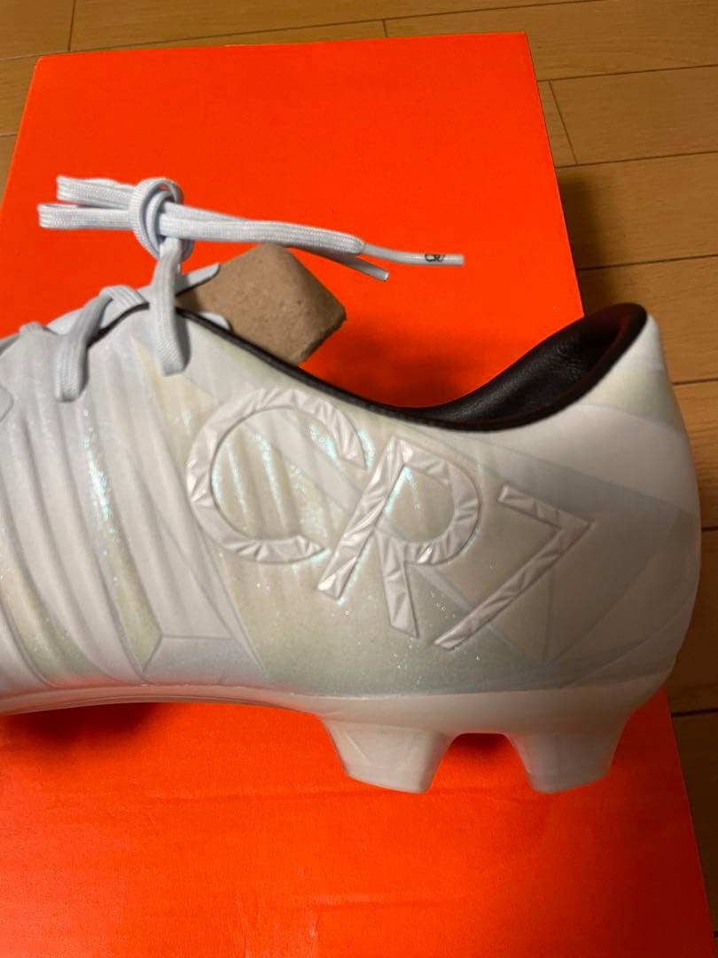 ナイキサッカースパイク　マーキュリアルヴェイパー　CR7スパイク