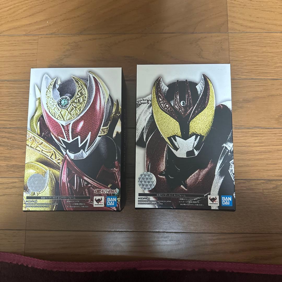真骨彫　仮面ライダーキバ　2セット