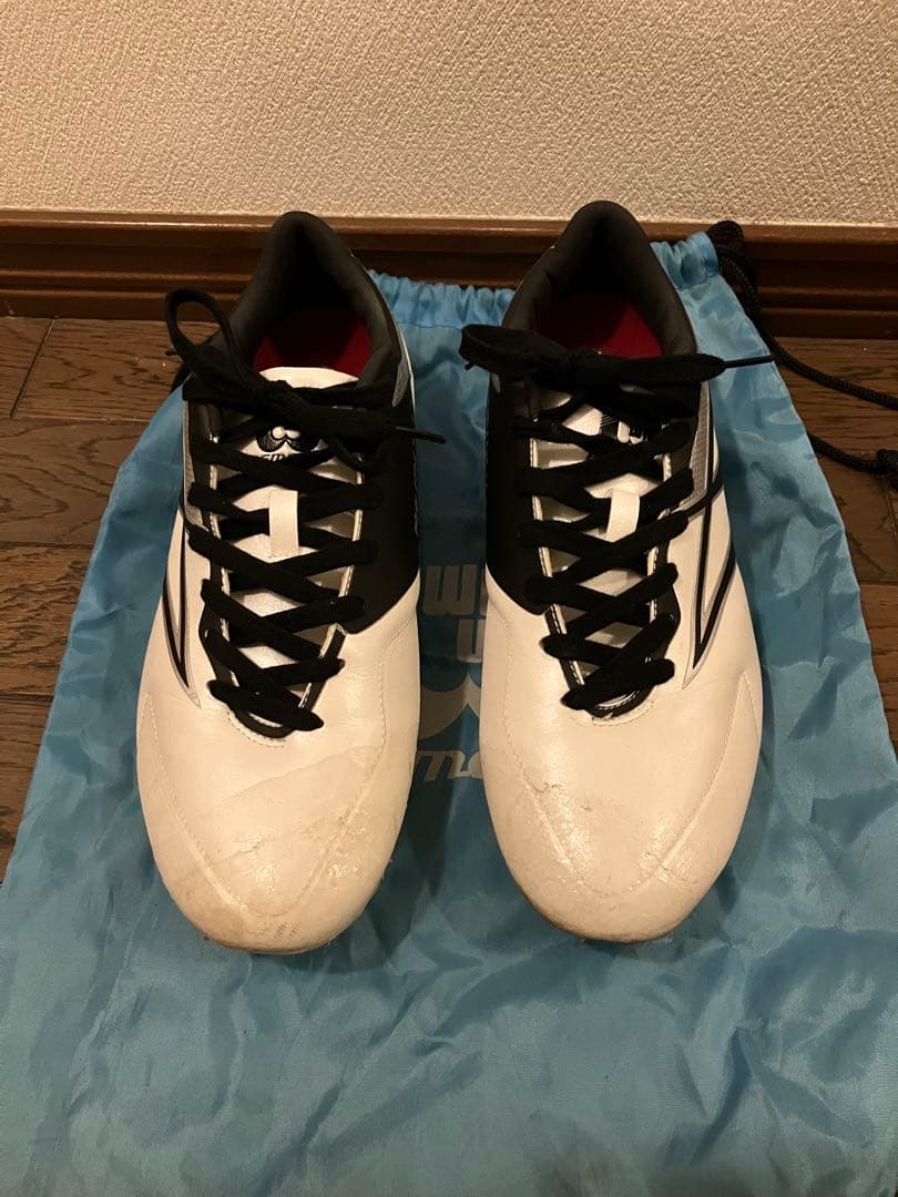 BEMOLO ビモロ 28.0cm スパイク　ホワイト/ブラック