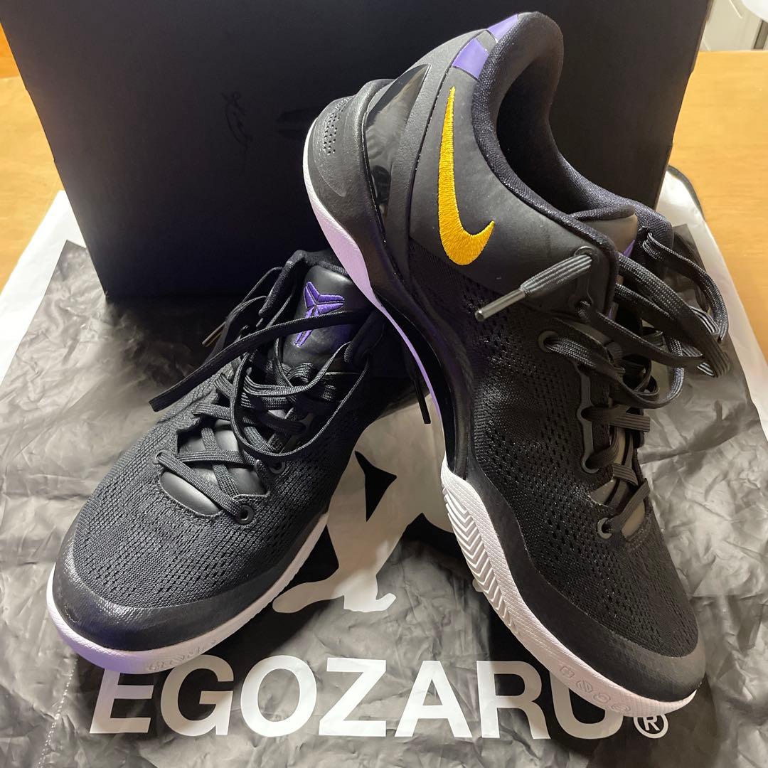 コービー 8 プロトロ Black and University Gold