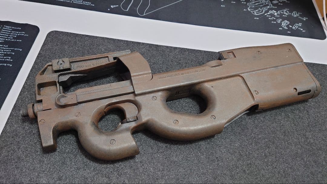 東京マルイP90 電動ガン爆渋エイジング塗装仕様