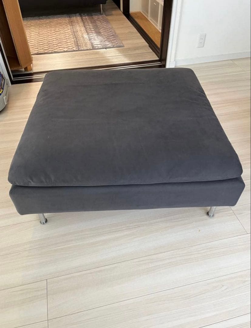 IKEA ソーデルハムン オットマン廃盤色