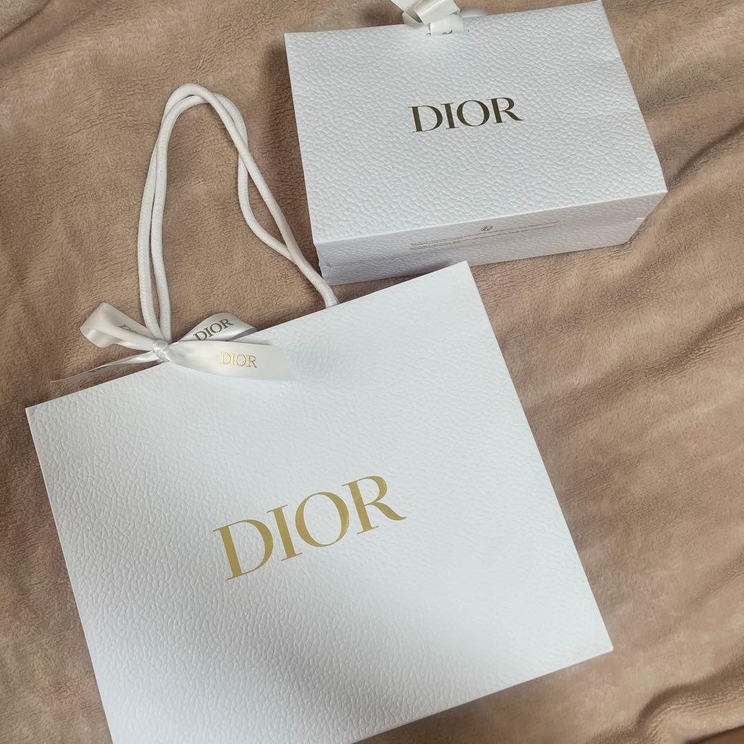 【新品】Dior Prestige UV LeProtecteur 30ml