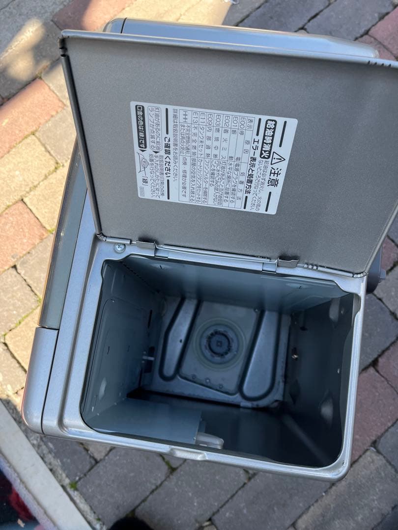 大型　ダイニチ工業製の石油ファンヒーター「FW-579LX」