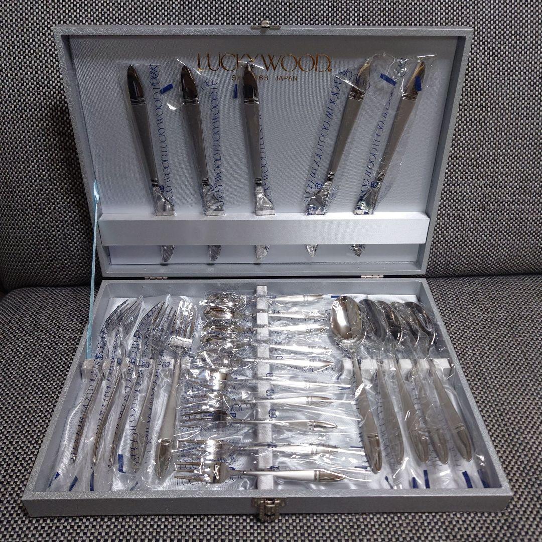 V⑩ラッキーウッド　ソルテア　カトラリーセット（5種✕5本:25本）