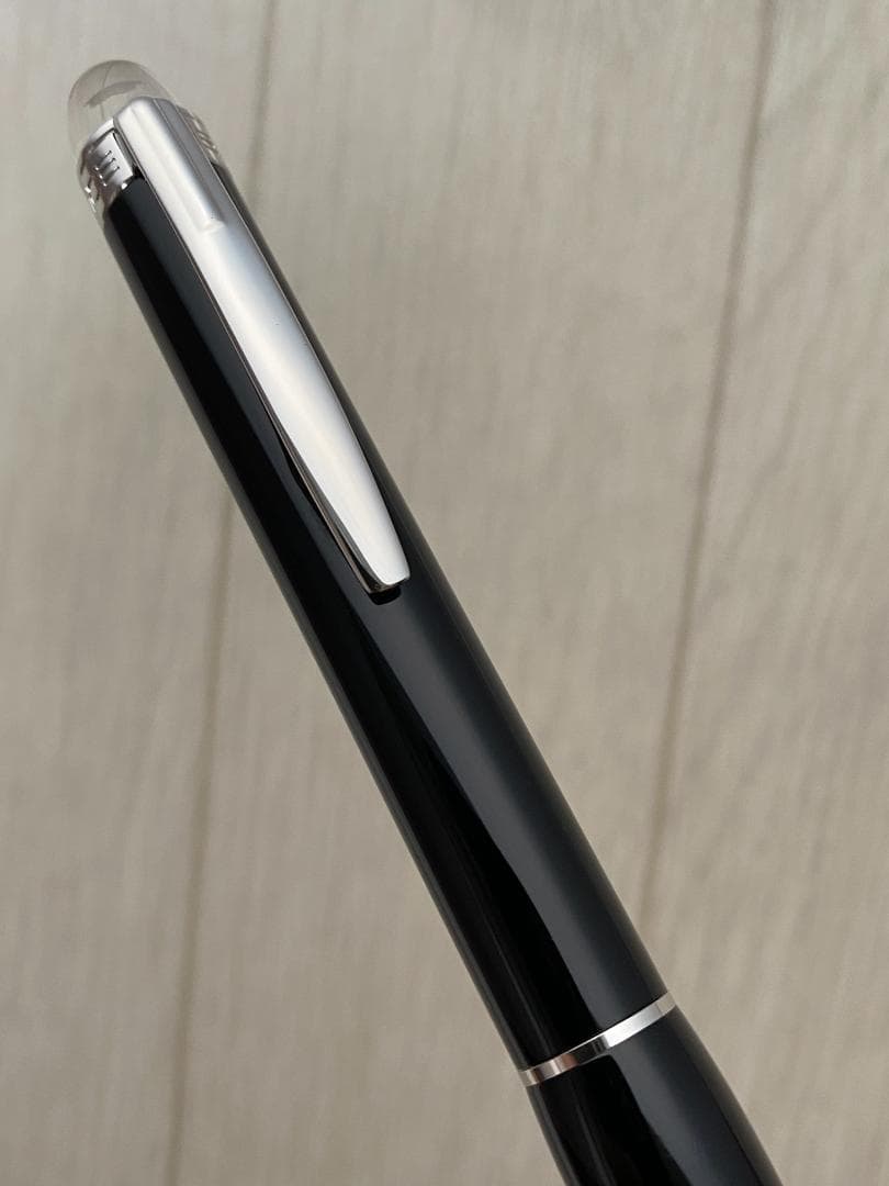 未使用に近い モンブラン スターウォーカー ブラックレジン プラチナ ボールペン
