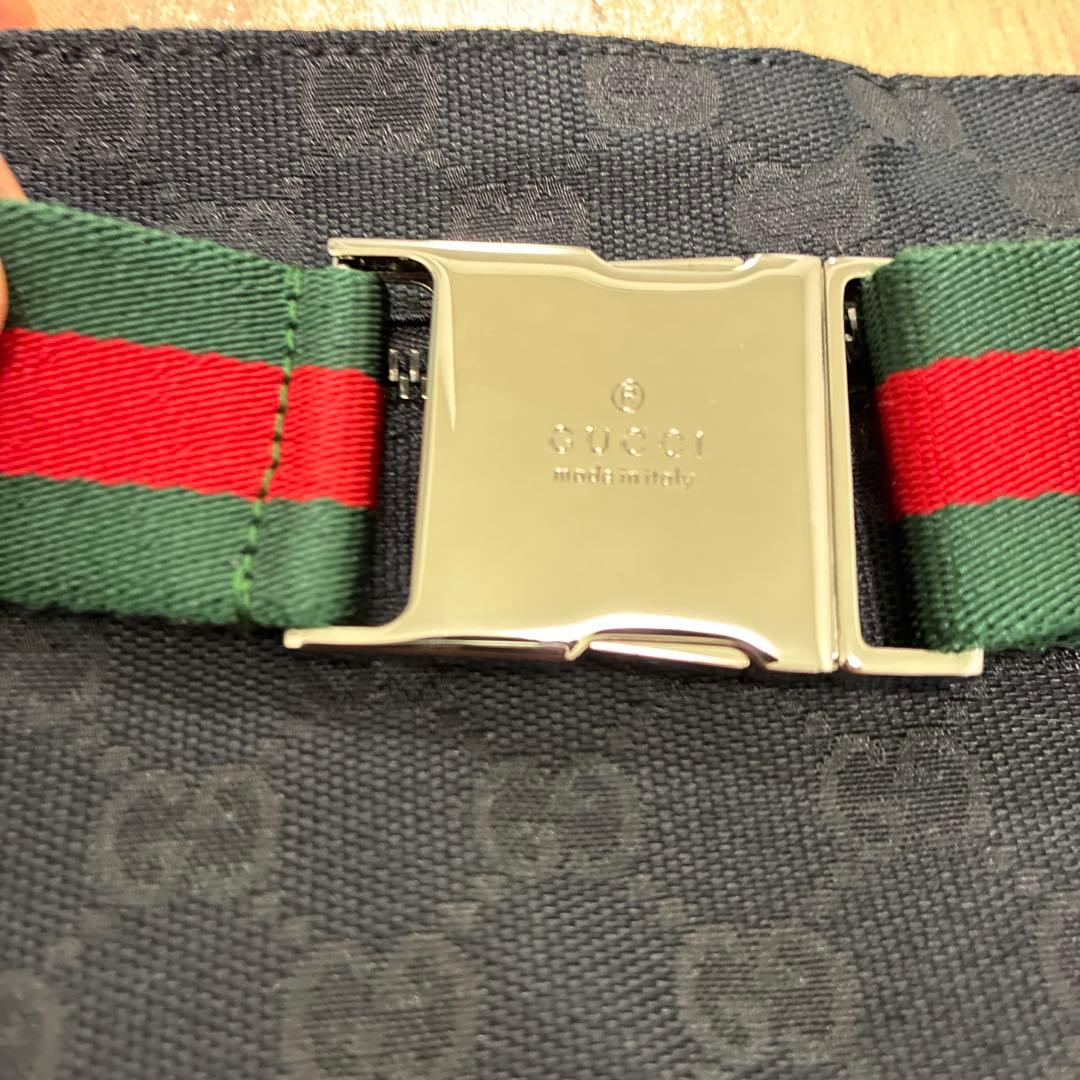 GUCCI ブラック ボディバッグ・ウエストポーチ
