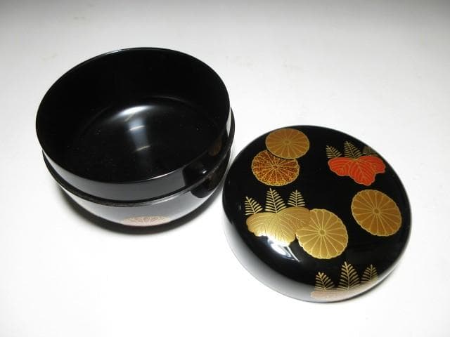 一后一兆 菊桐 平棗／裏千家十五世 鵬雲斎 花押／共箱 共布／輪島塗 最高峰