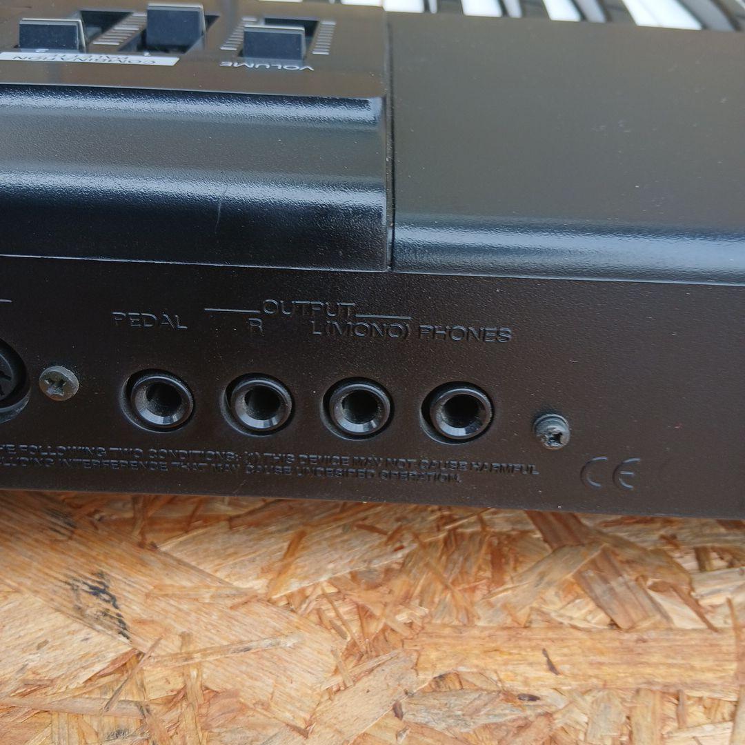 Roland　XP-10　シンセサイザー