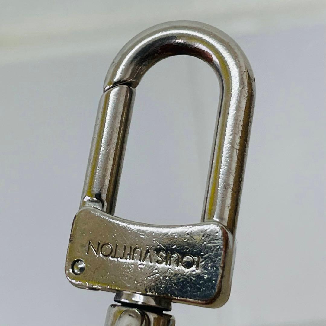 ルイヴィトン チャーム モノグラム ポルトクレ ラウンド　i18913