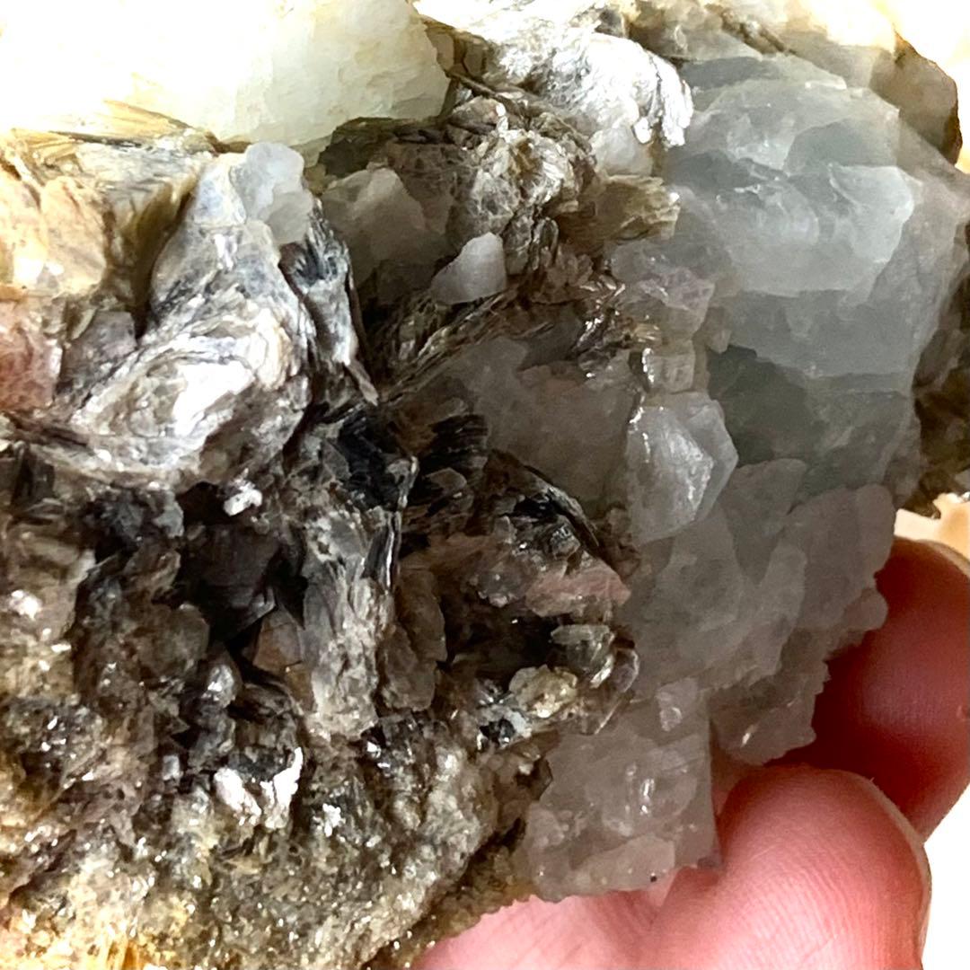 アクアマリン×モスコバイト共生標本-1