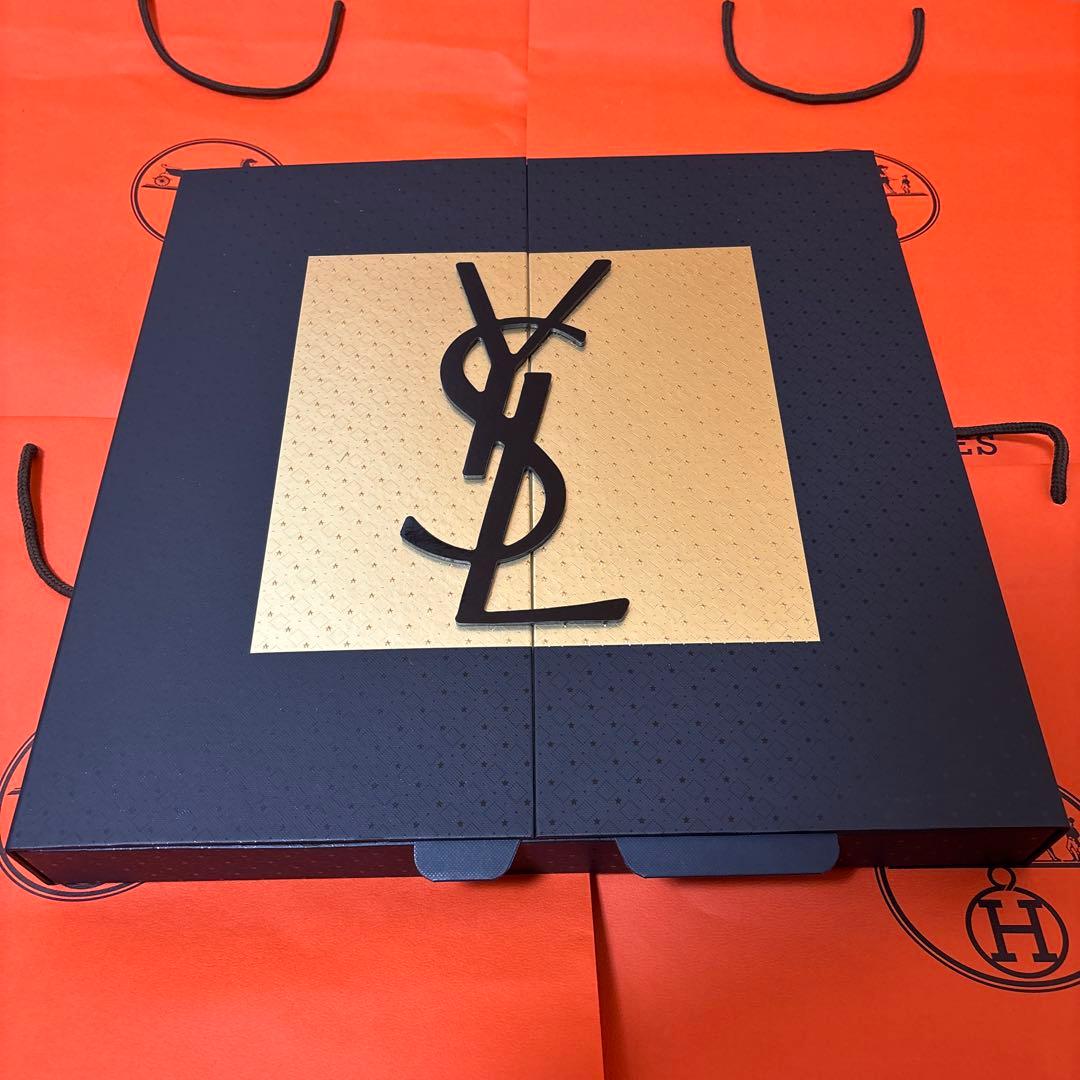 YSL アドベントカレンダー　クリスマス