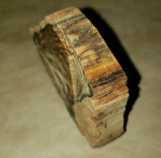 65 沈香、伽羅、六国五味、聞香、香木「天然カンボジア産黄熟香39.5ｇ」