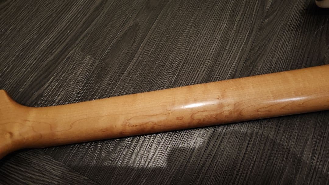 Swing Guitar Technology　ストラトキャスター