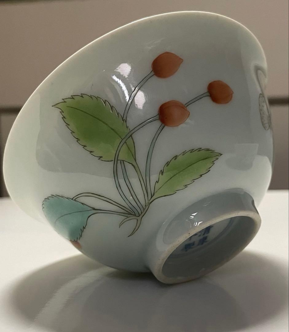 中国 清時代 旧家蔵出し 【大清康熙年製】官窯 陶芸 骨董 古玩 古美術 。