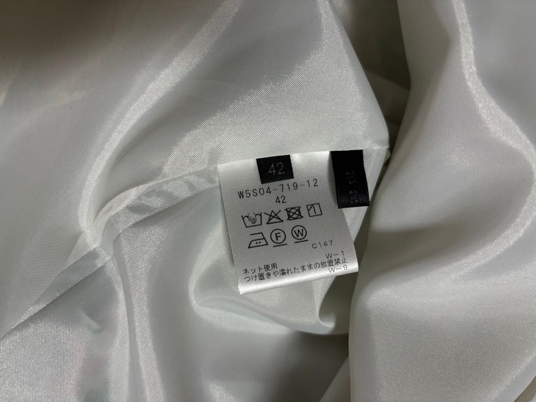 【美品】TO BE CHIC 膝丈スカート&8部袖ブラウス　花柄セットアップ