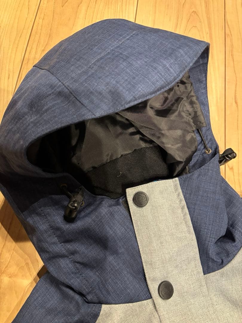 定価28000円　新品　スノーボードウェア　サイズS 新品未使用