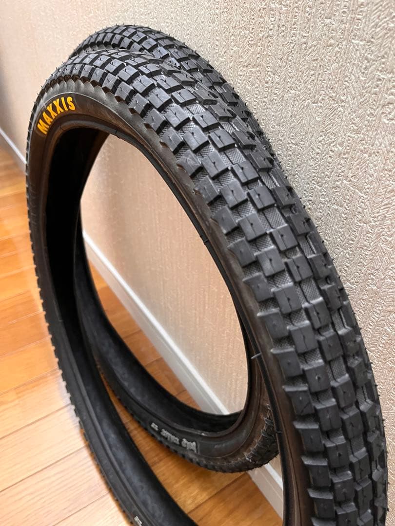 MAXXIS Holy Roller 20x1.95 タイヤ 2本セット