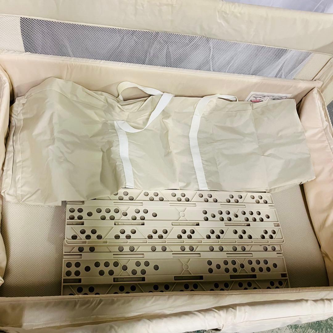 11r42 Aprica アップリカ ココネルエアープラス ベビーベッド