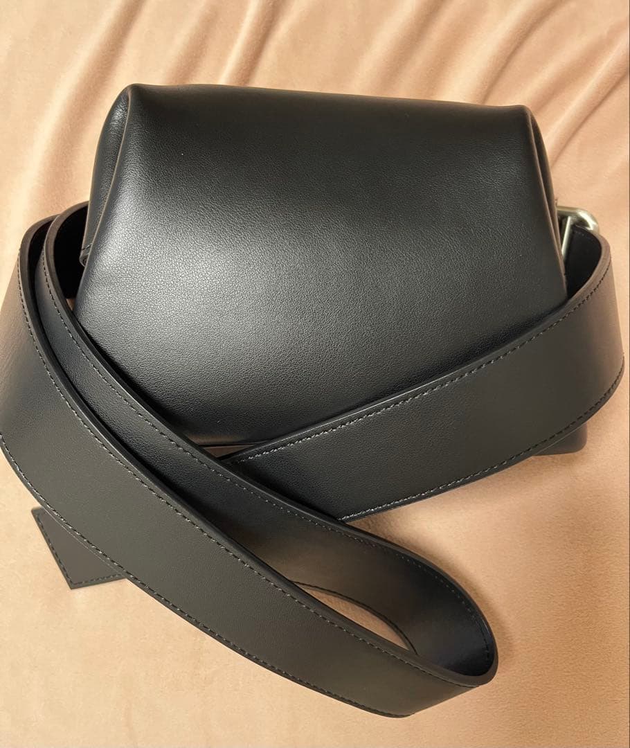 OSOI レザーバッグ　Pecan Brot ブラック