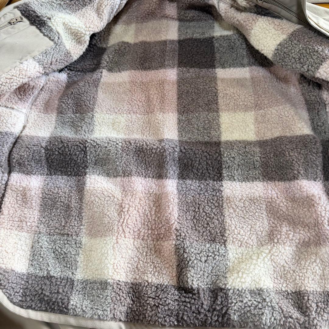 美品バーバリーブルーレーベル　ボアフード付き 暖かいモッズコート　36