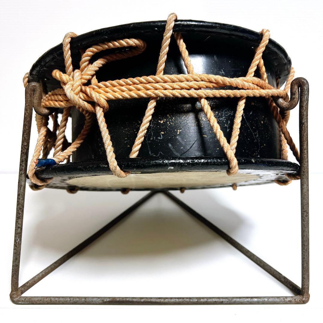 【締め太鼓】　和太鼓 33.5cm×14.5cm 打楽器　和楽器　鼓面良好　台座