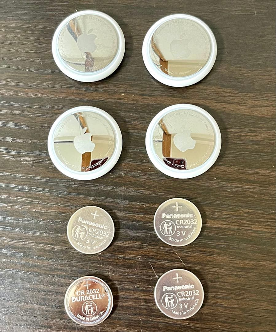 ま*む様 Apple AirTag 4個セット 電池付き