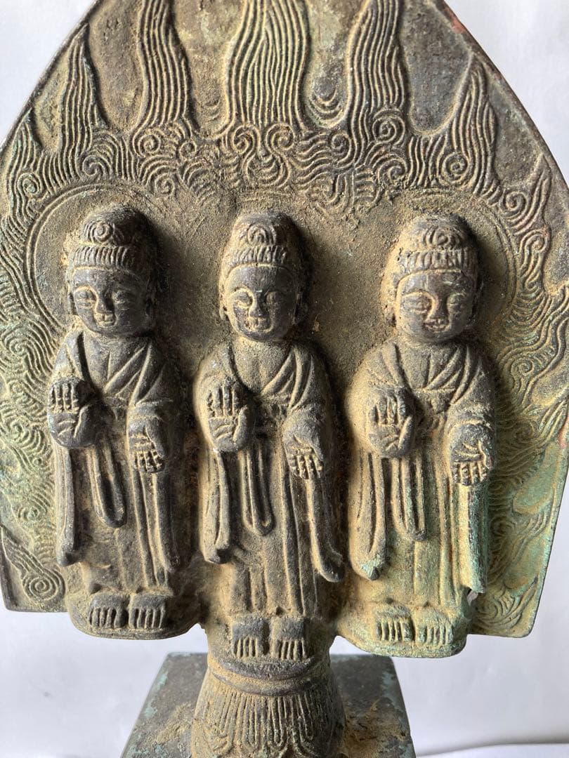 古董，中國古佛像，古銅製，光背裹に銘文が有リます，重約1100克