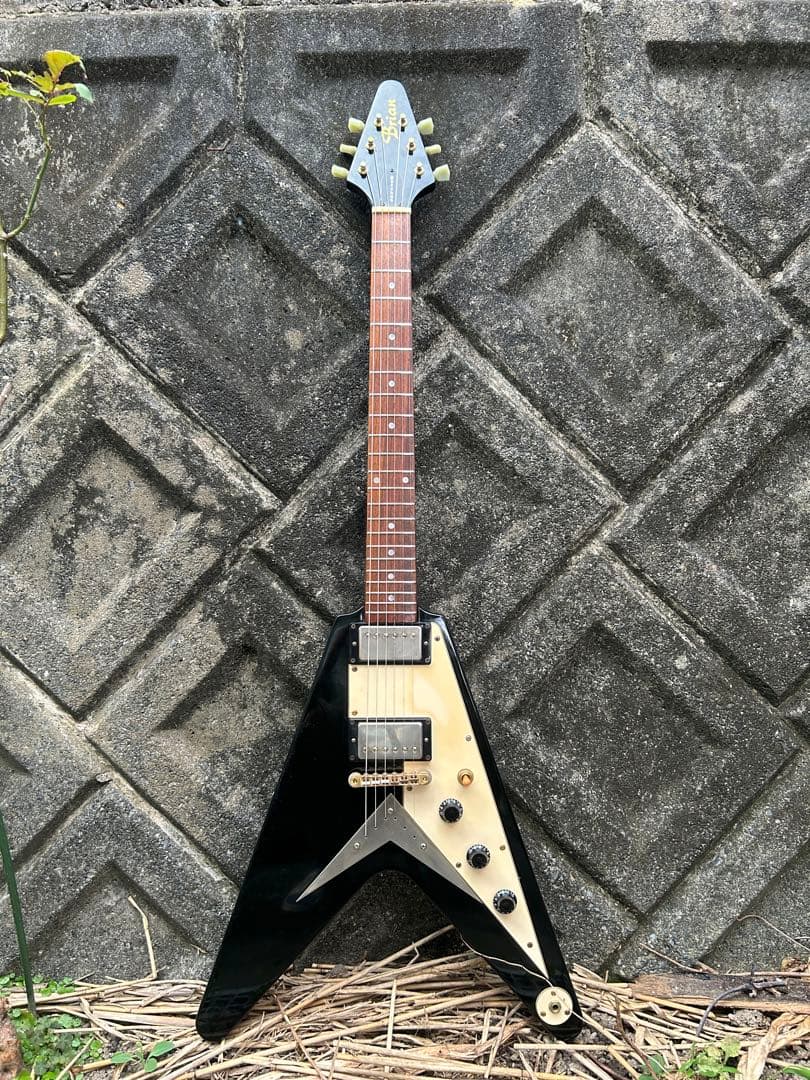 ギター Bacchus Brian Flying V model