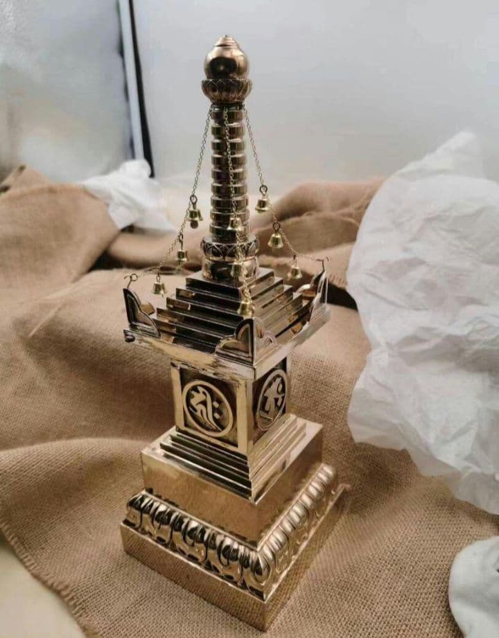 【修縁堂】密教法具 宝篋印塔 仏教美術 弘法大師 真鍮製vajra29cm