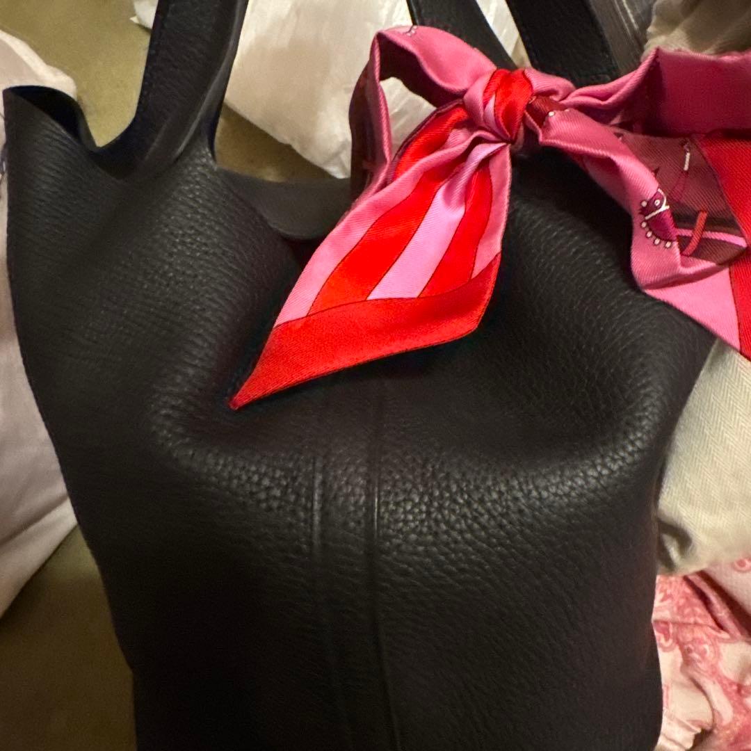 エルメス 黒 レザーバッグ スカーフ付き