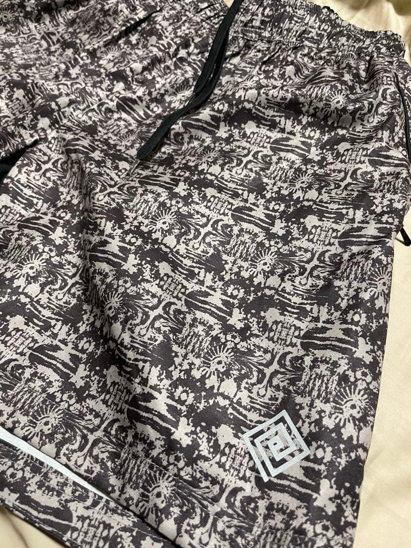 美品ELDORESO Cheptegei Shorts Mサイズ