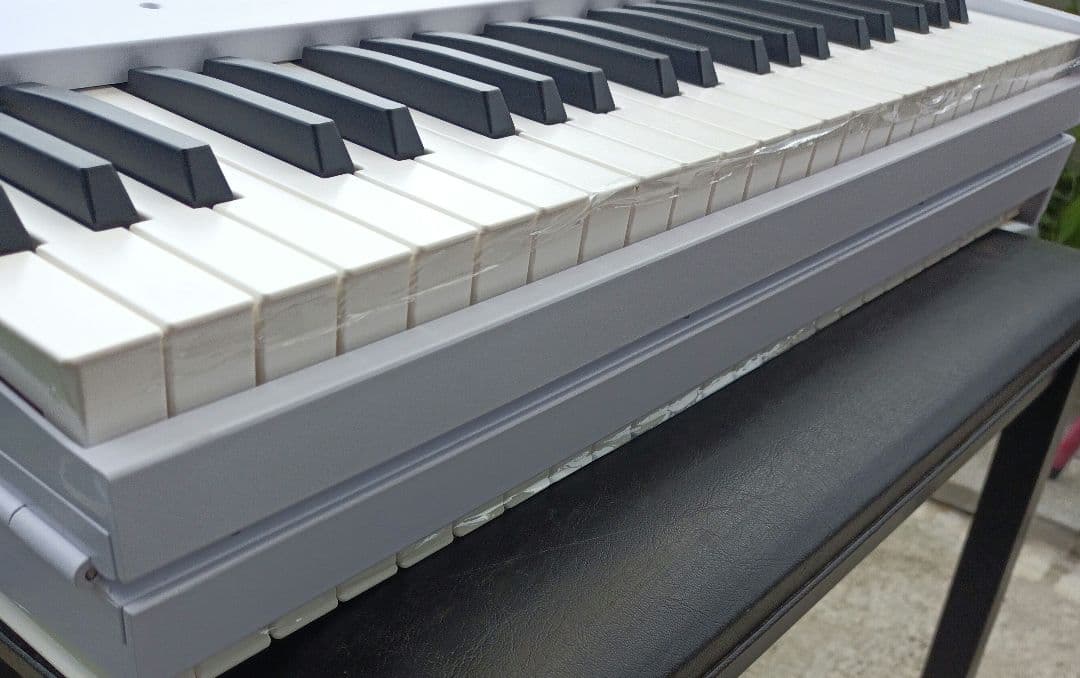 折りたたみ電子ピアノ PJ88