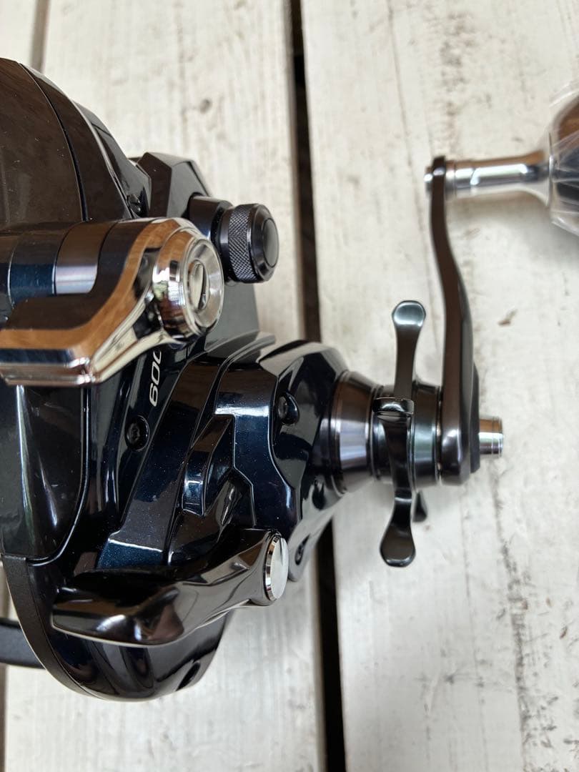 0672 シマノ　フォースマスター 6000 電動リール