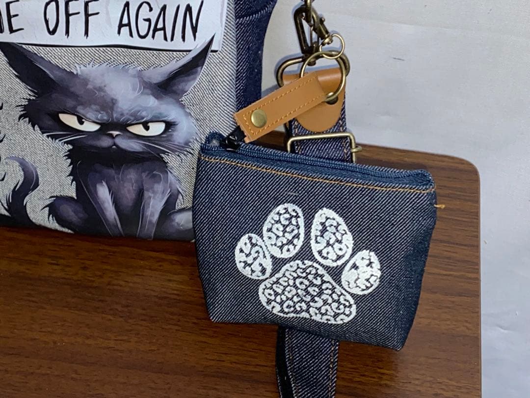 ハンドメイド☆岡山デニム♪ステンシル☆黒ネコ♪悪ネコ☆ショルダーバッグ