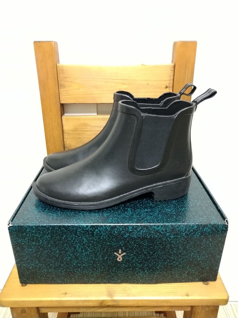 EMU　ショートレインブーツ　サイズ9　ブラック