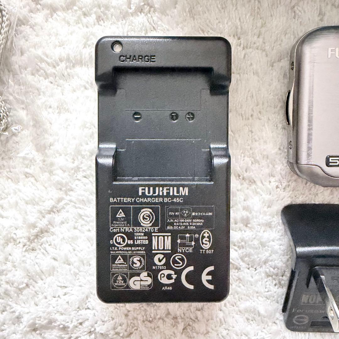 美品【動作確認済】FUJIFILM 富士フイルム FINEPIX JX300