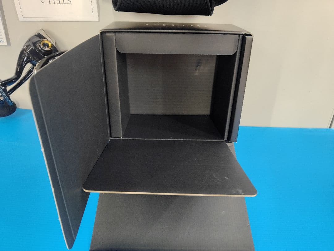 シマノ STELLA リール 黒/金