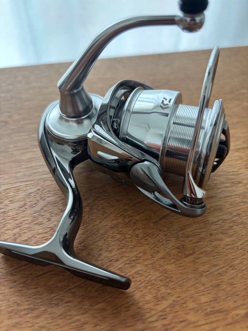 22イグジスト lt3000-h 美品 ダイワ ステラ スピニングリール