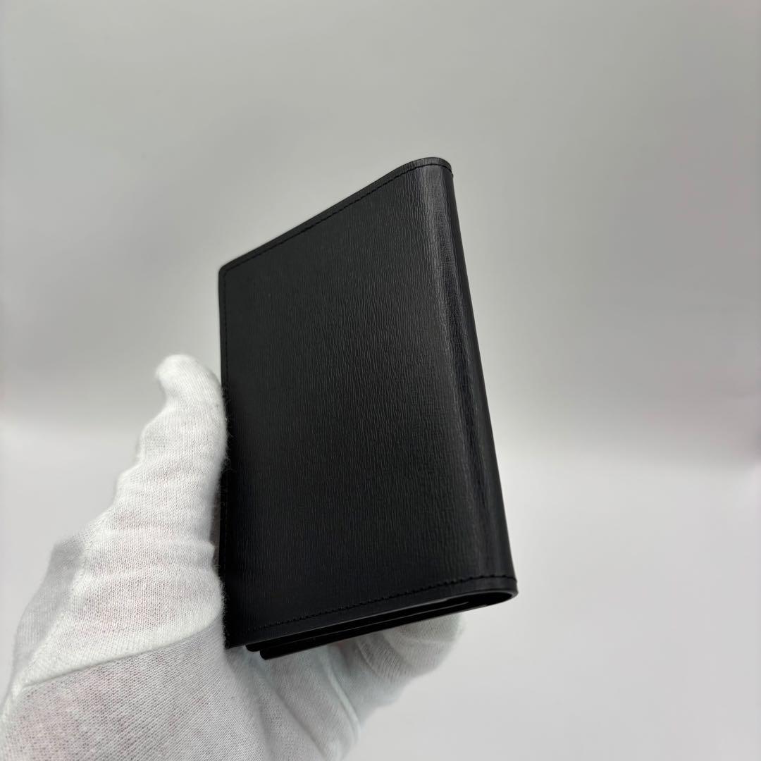 BURBERRY 名刺入れ　カードケース　ブラック　プレート　シルバー　レザー