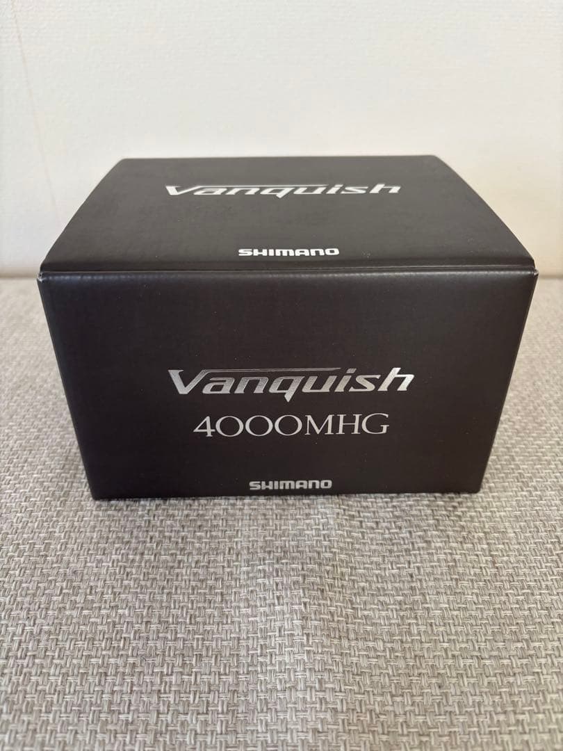 23ヴァンキッシュ4000MHG スピニングリール未使用新品