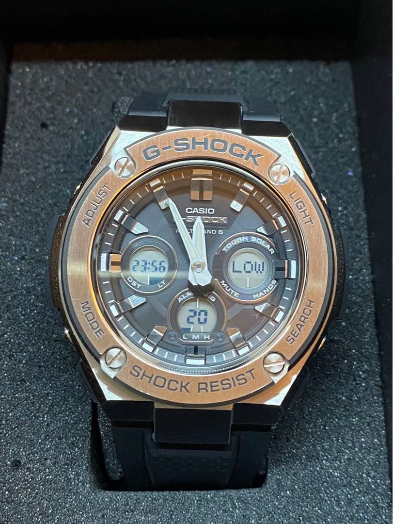 【猫雪です】G-SHOCK GST-W310 電波ソーラータフソーラー