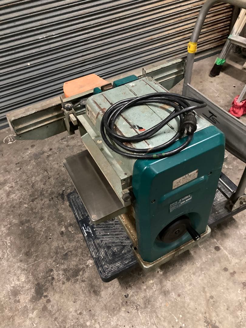 日立小型自動カンナP100RA