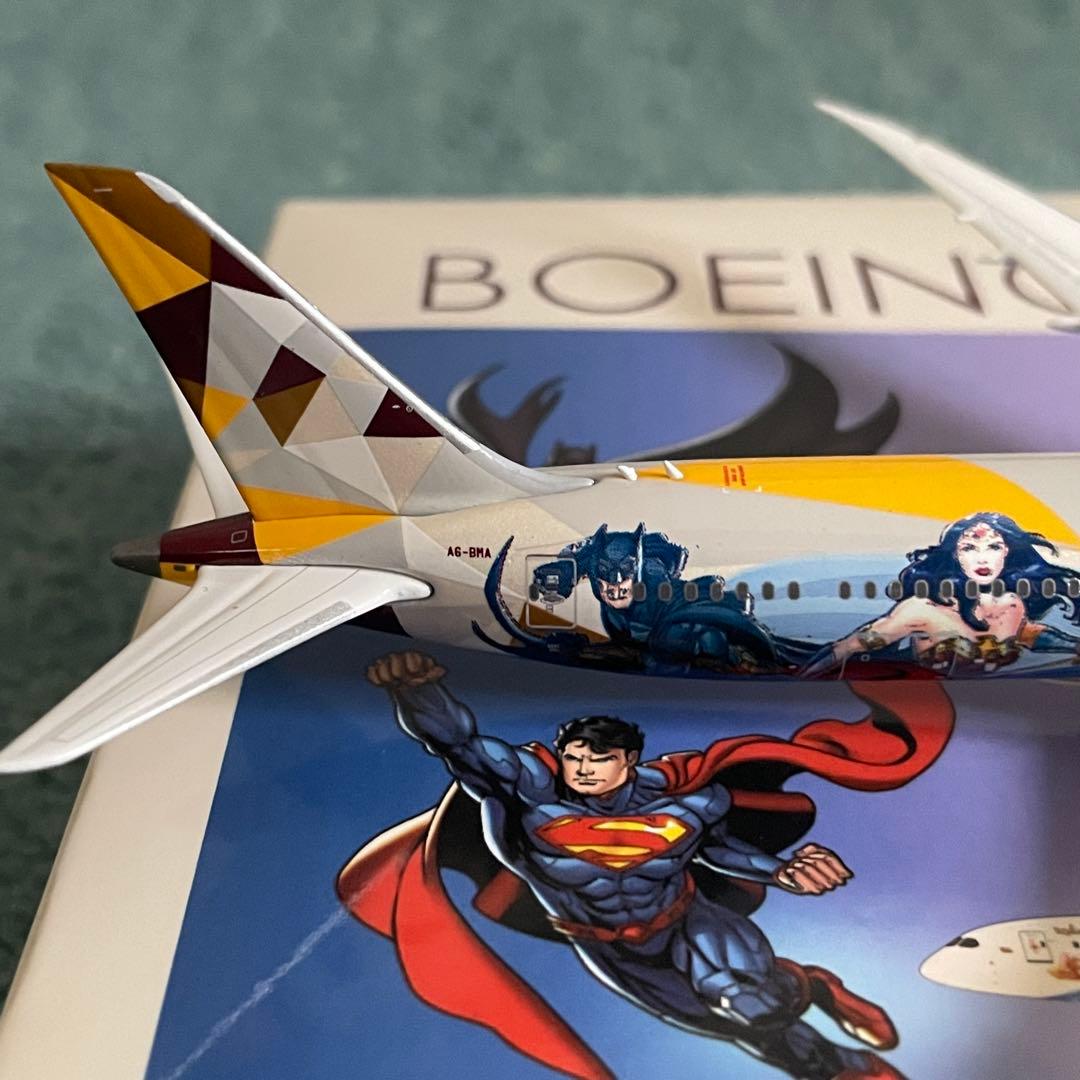 ETIHAD AIRWAYS エティハド 787-10 ワーナー・ブラザース